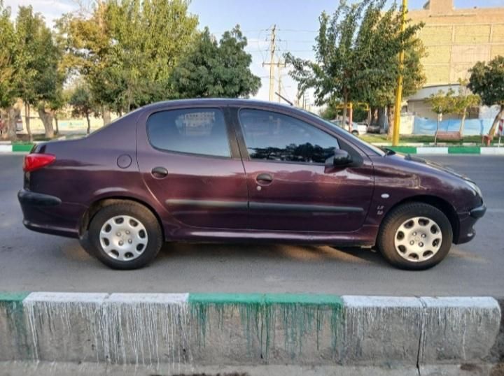 پژو ۲۰۶ صندوق دار v8 - 1390