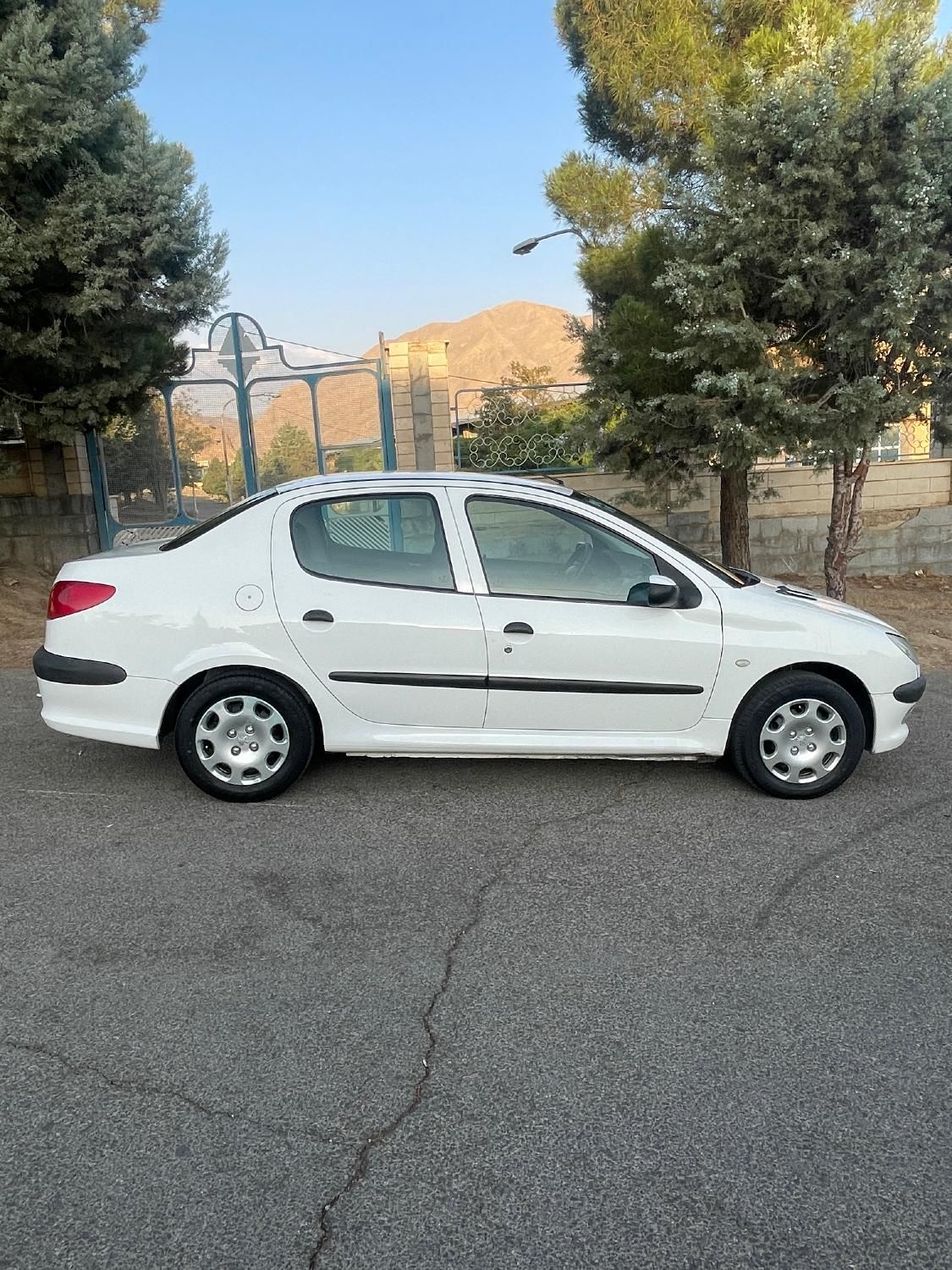 پژو ۲۰۶ صندوق دار v8 - 1395