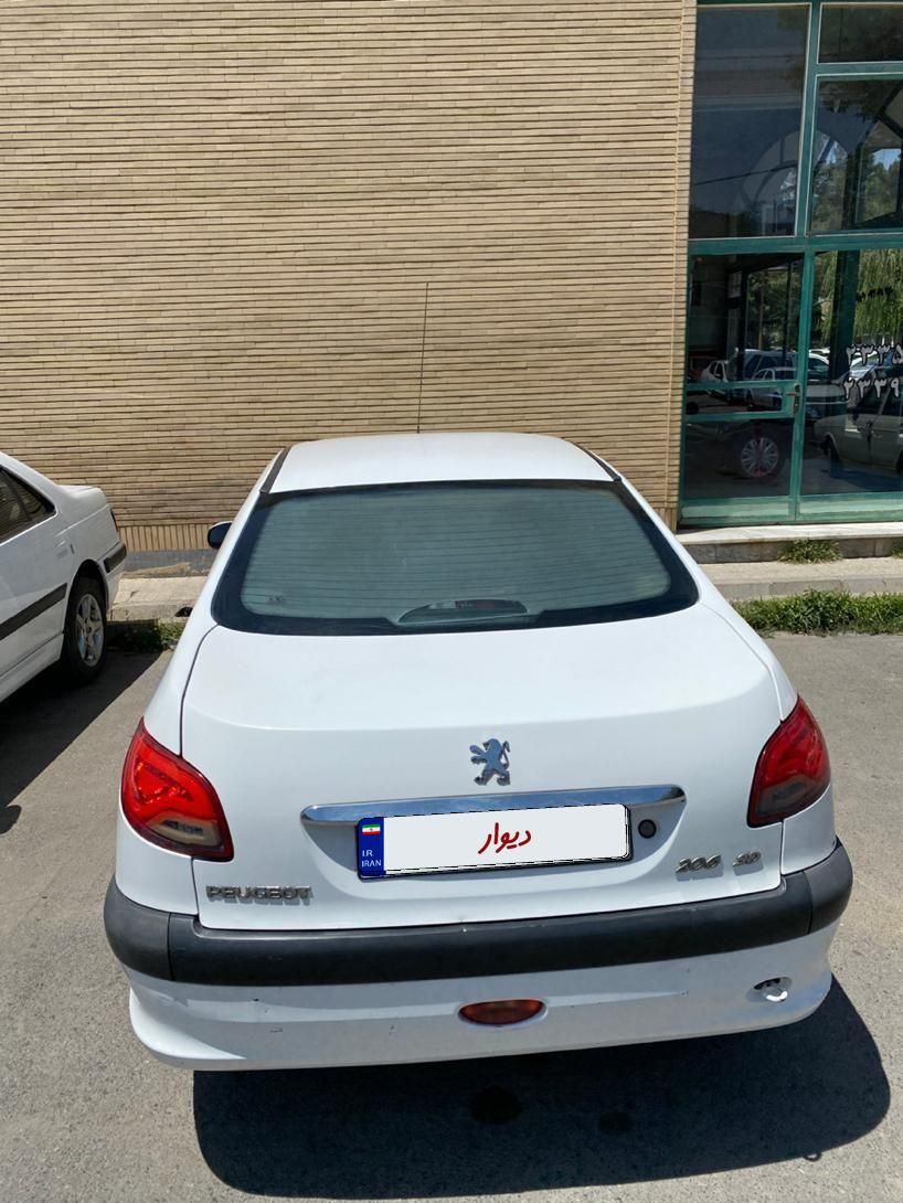 پژو ۲۰۶ صندوق دار v8 - 1391