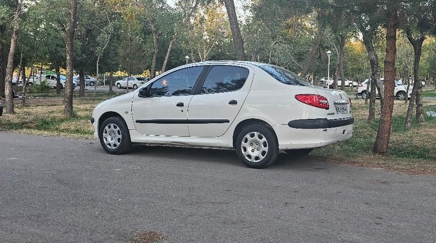 پژو ۲۰۶ صندوق دار v20 - 1388