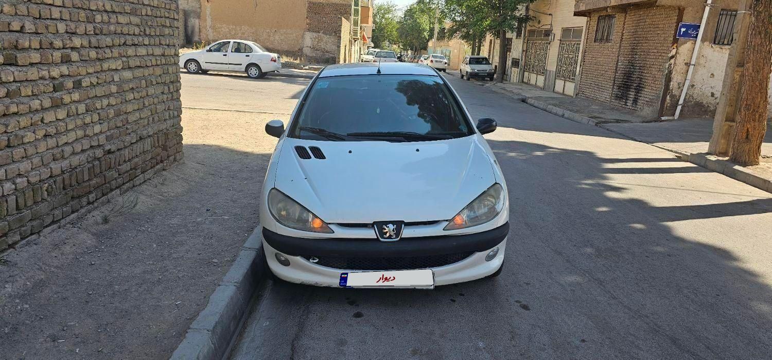 پژو ۲۰۶ صندوق دار v20 - 1388