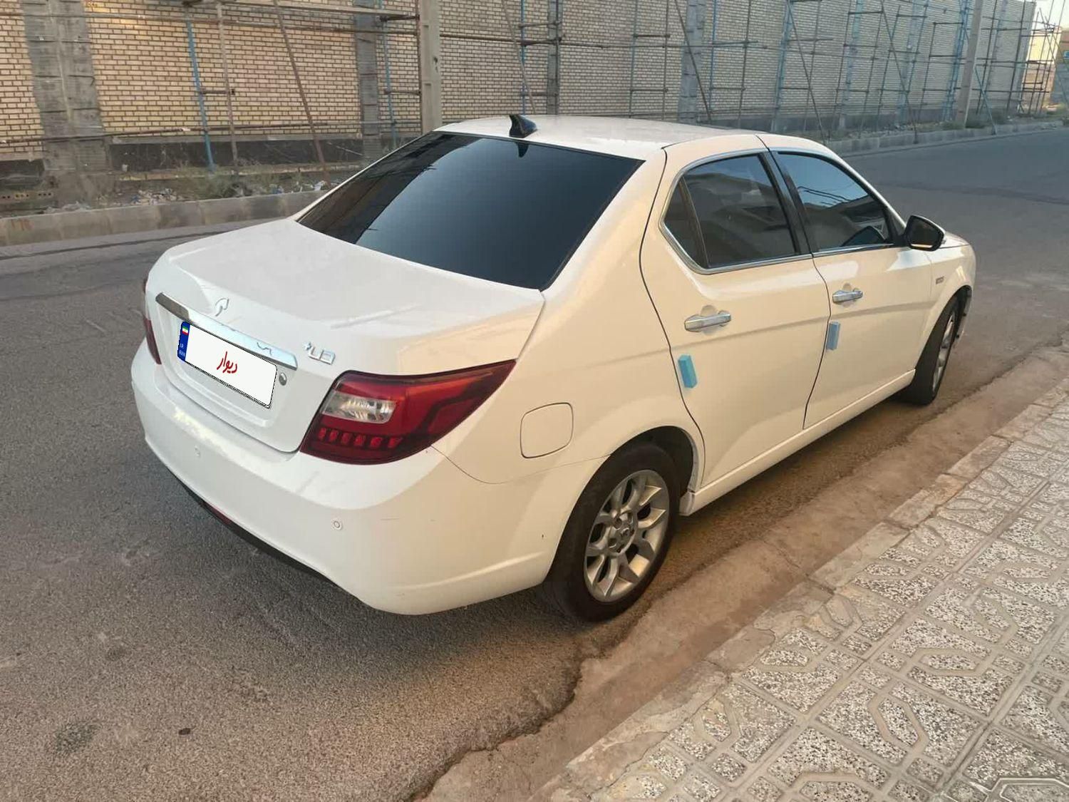 دنا پلاس توربو اتوماتیک - 1400