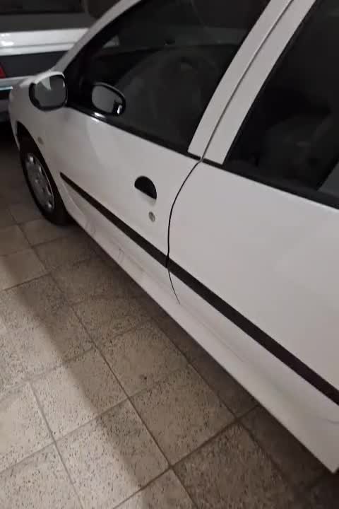 پژو ۲۰۶ صندوق دار v8 - 1397