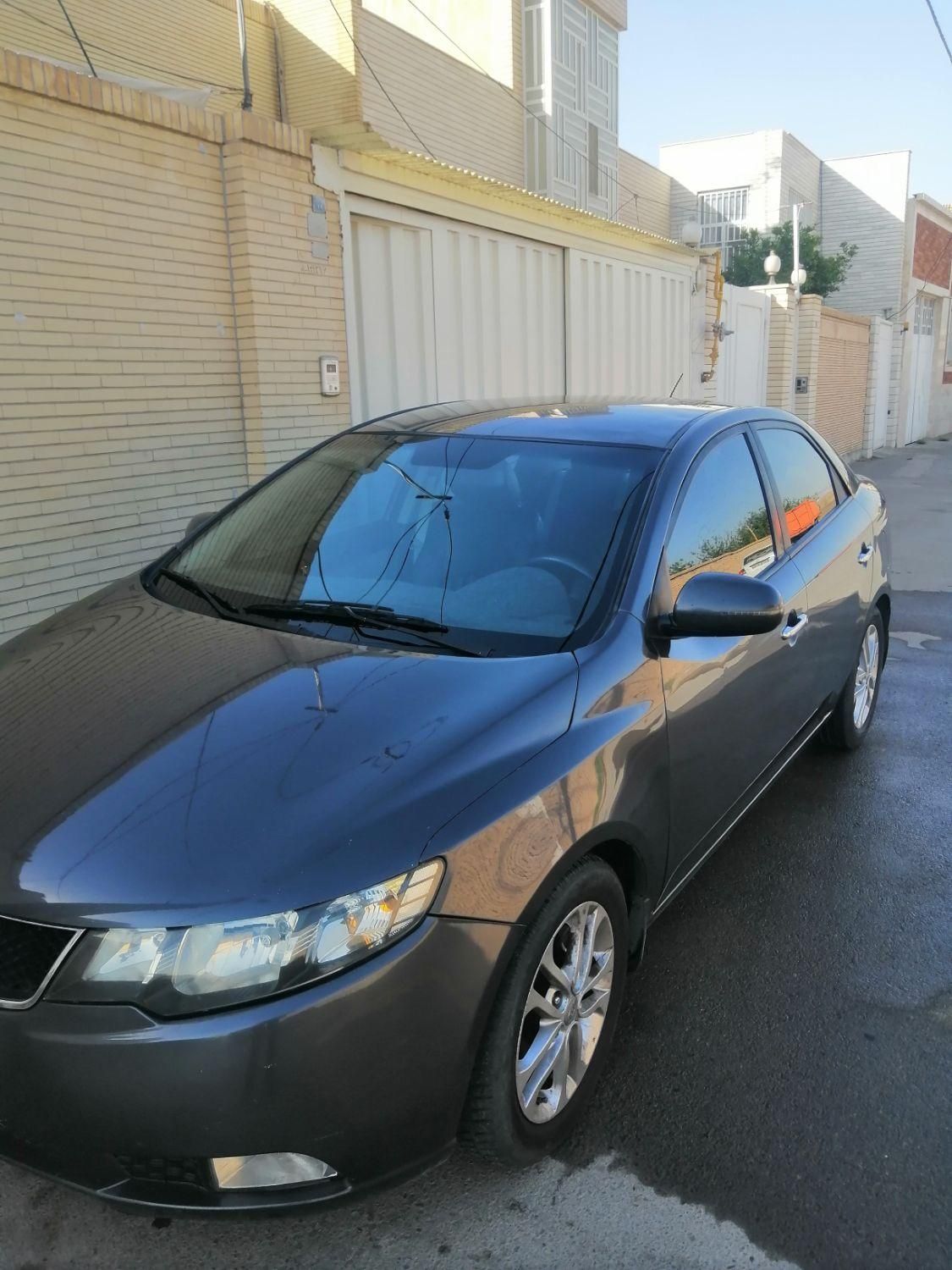 کیا سراتو 2.0 لیتر اتوماتیک GT لاین - 2016