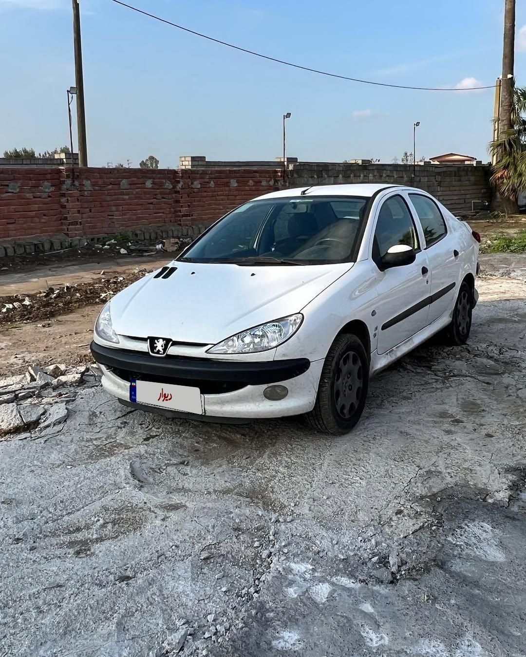 پژو ۲۰۶ صندوق دار v8 - 1395