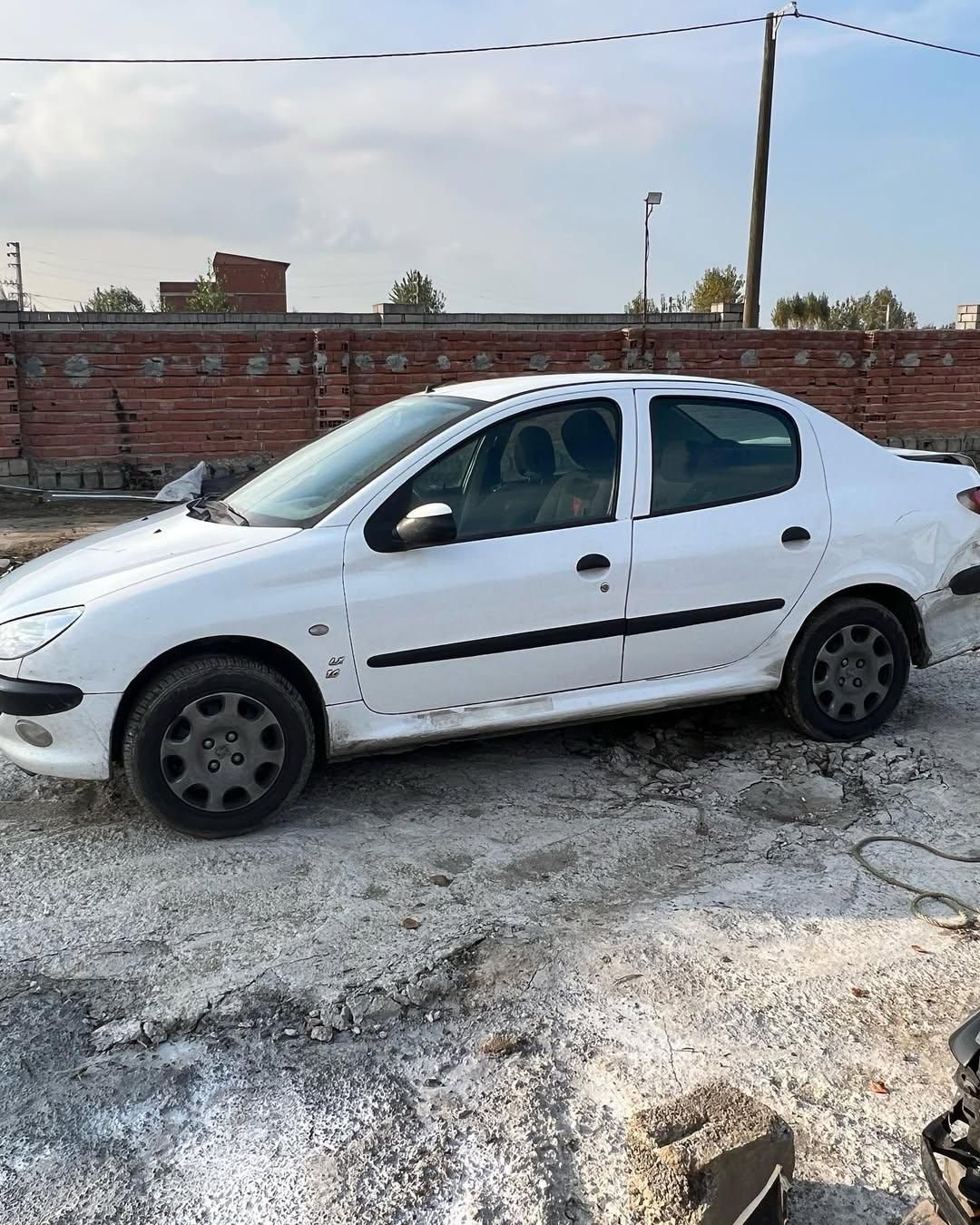 پژو ۲۰۶ صندوق دار v8 - 1395