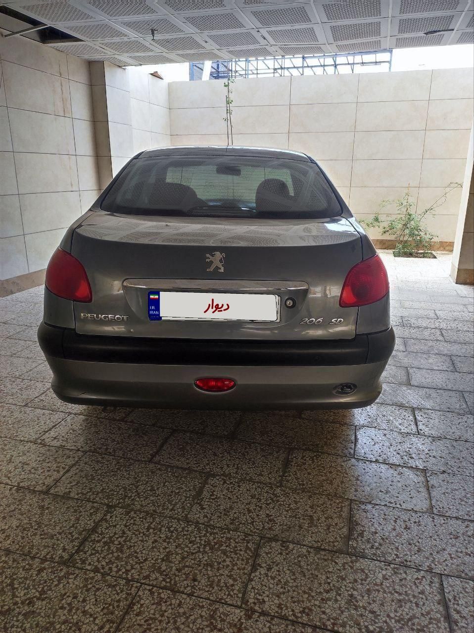 پژو ۲۰۶ صندوق دار v8 - 1396