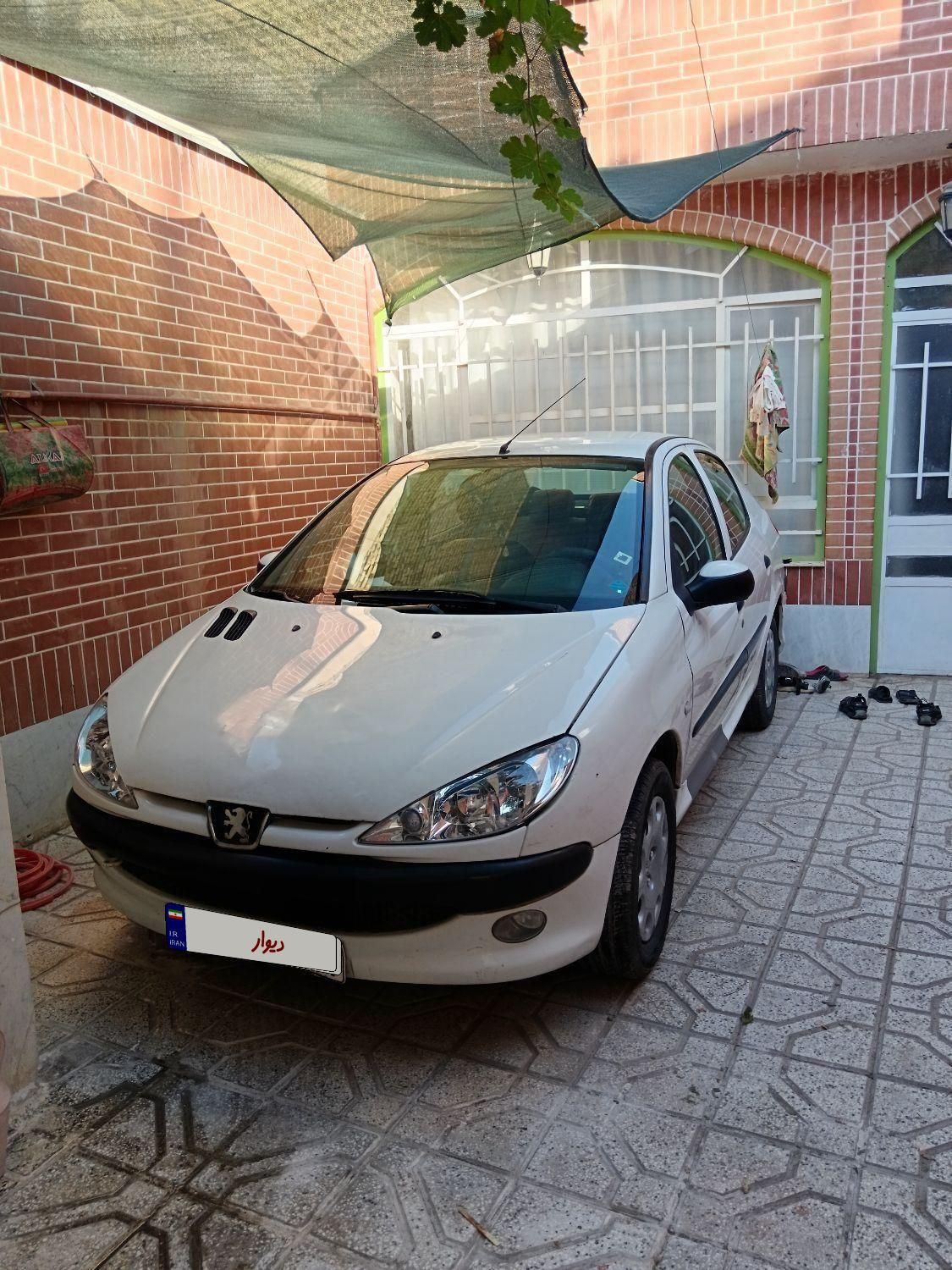پژو ۲۰۶ صندوق دار v8 - 1389