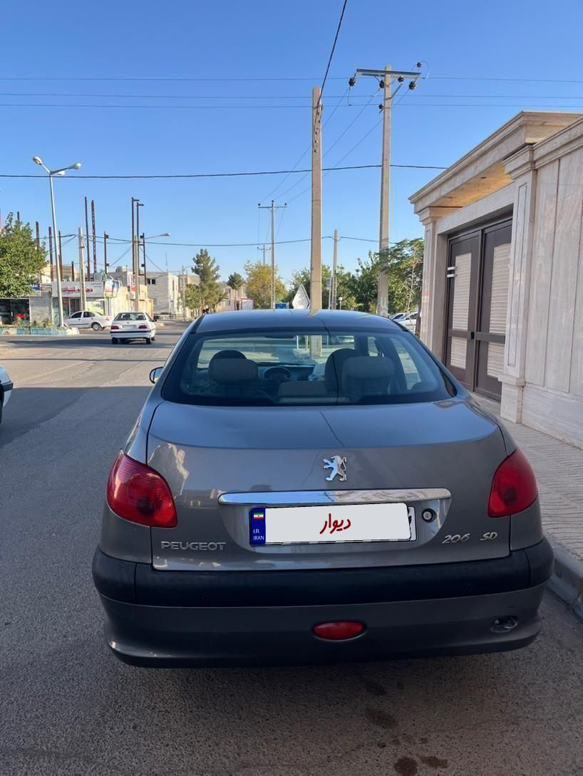 پژو ۲۰۶ صندوق دار v8 - 1394