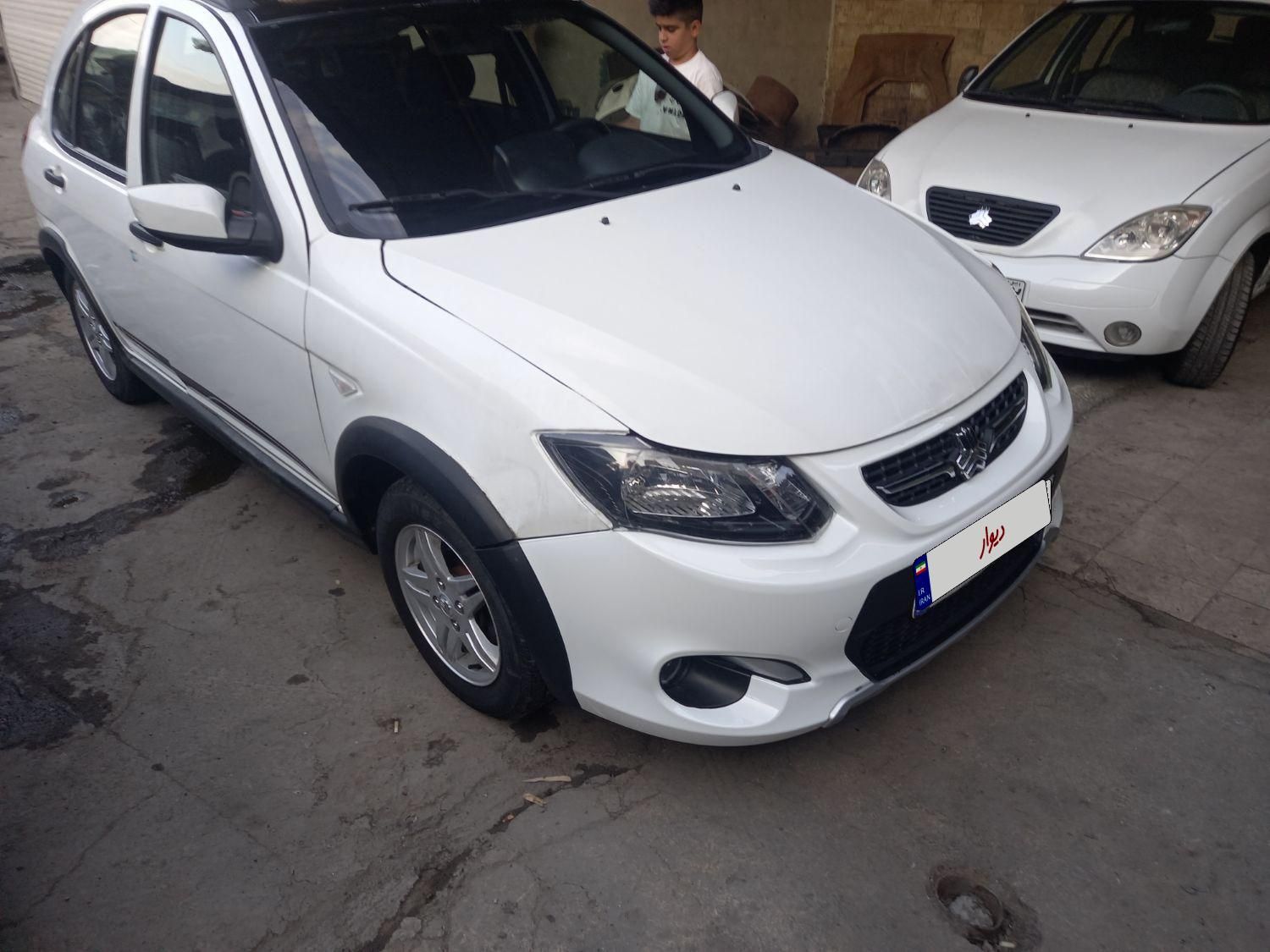خودرو کوییک، R آگهی ann_19383628