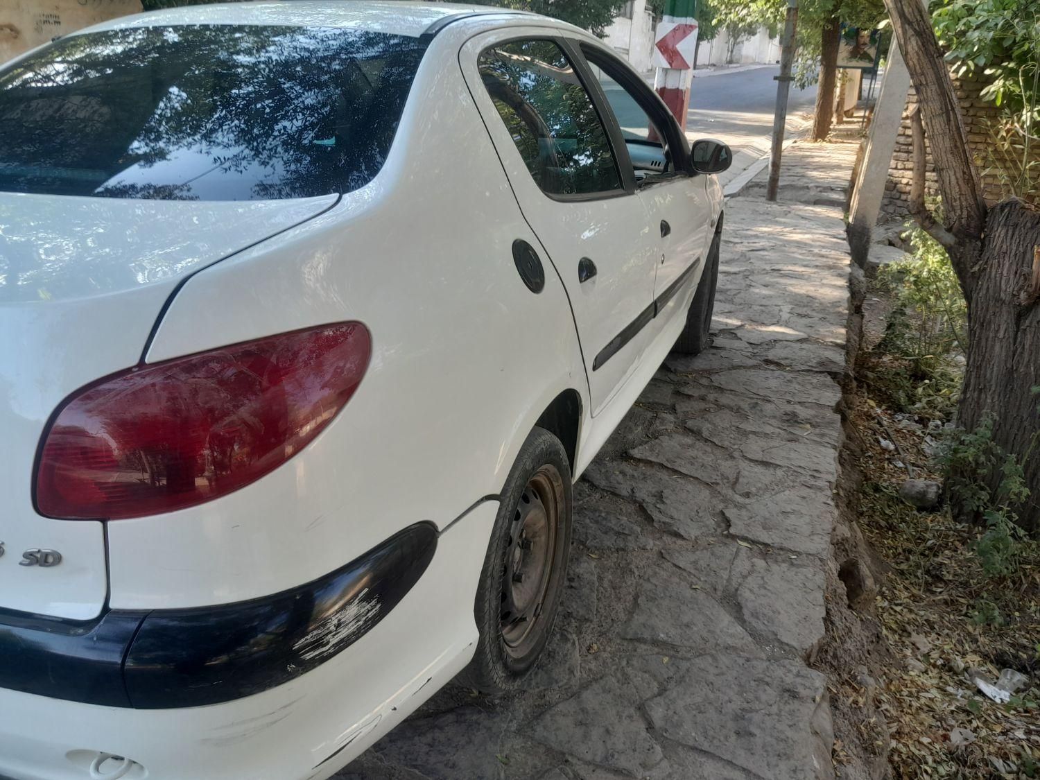 پژو ۲۰۶ صندوق دار v8 - 1389