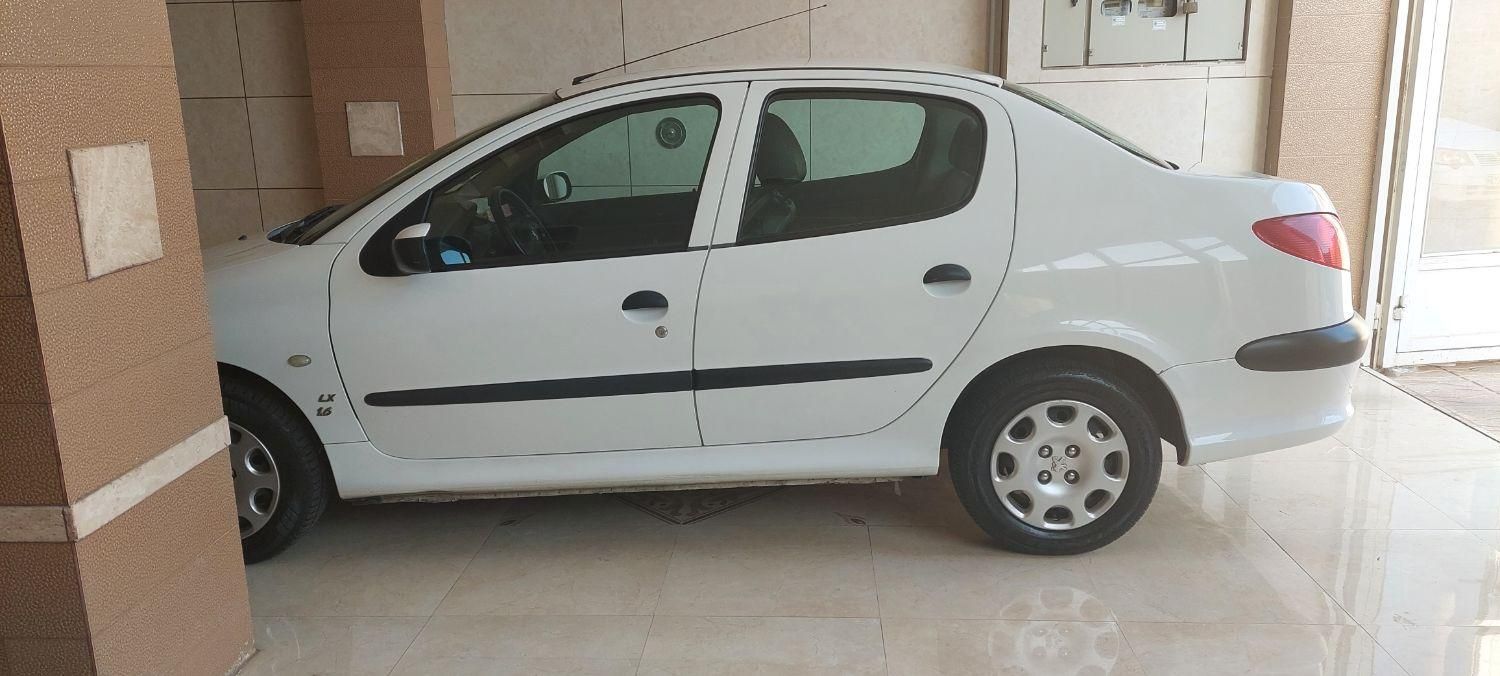 پژو ۲۰۶ صندوق دار v8 - 1395