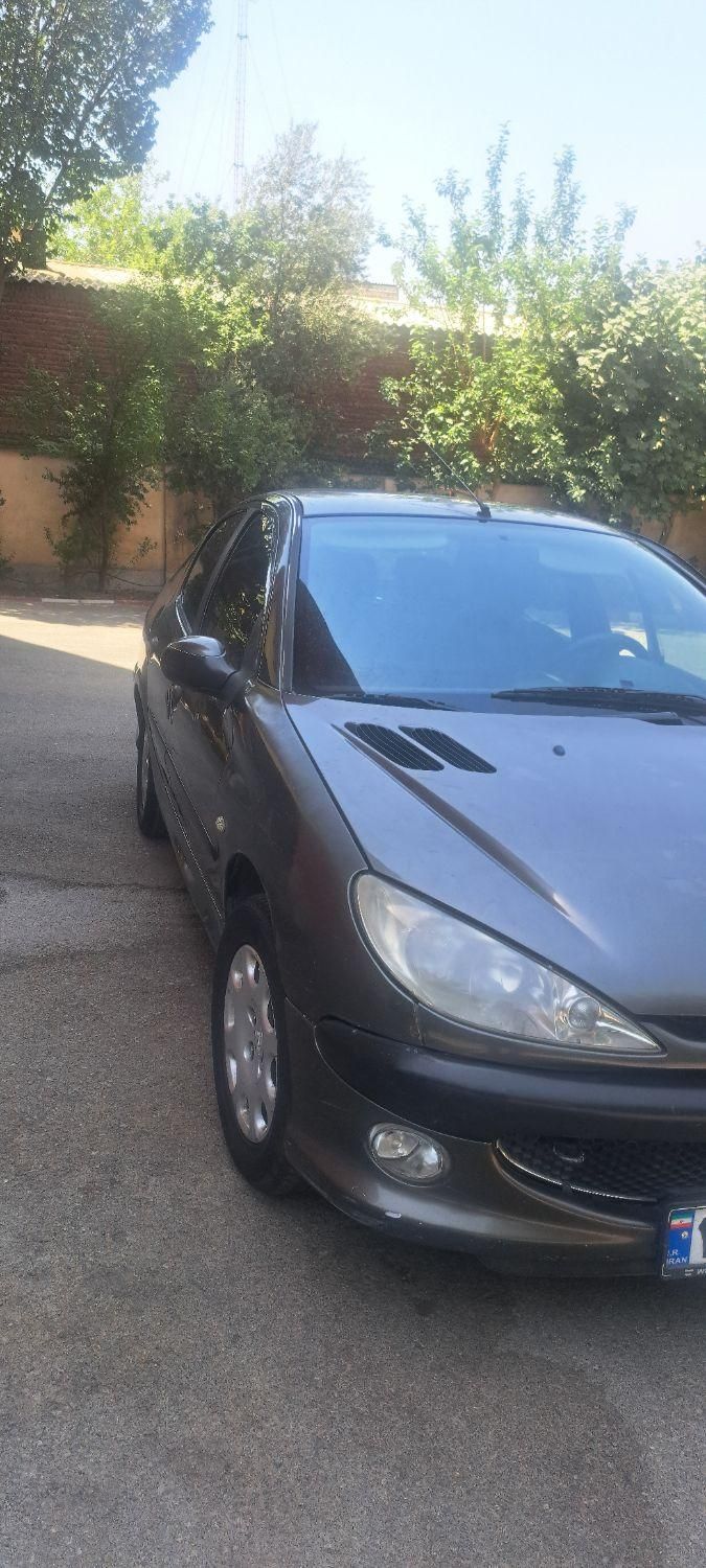 پژو ۲۰۶ صندوق دار v8 - 1386