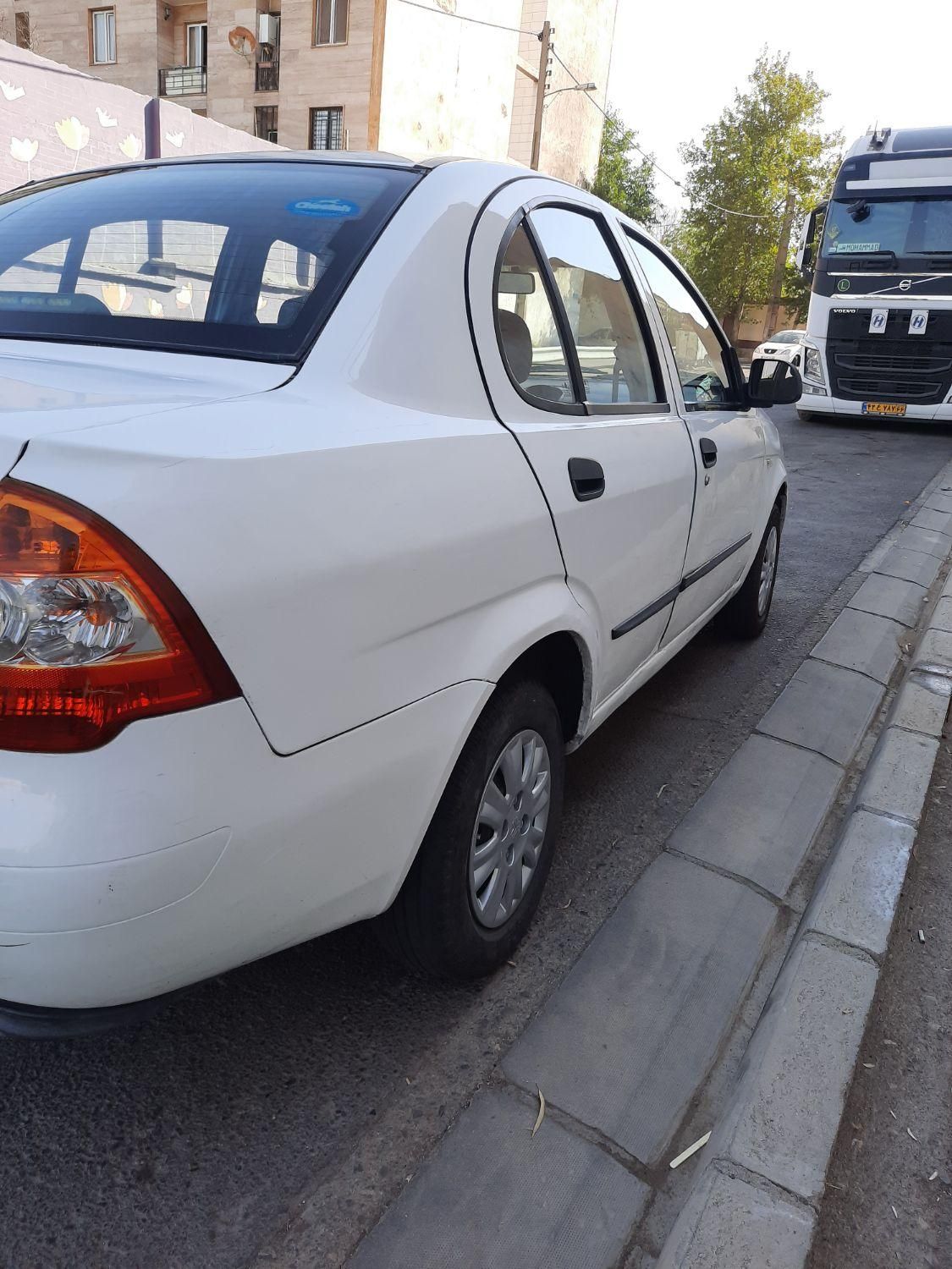 تیبا صندوق دار EX - 1395