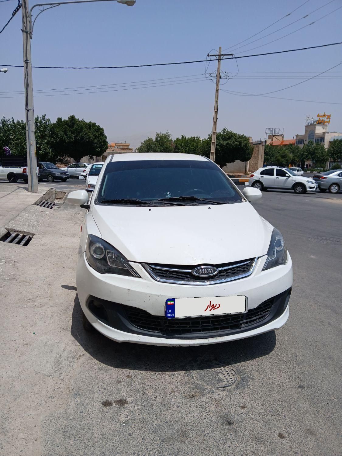 خودرو ام وی ام، 315 هاچ بک آگهی ann_19384339