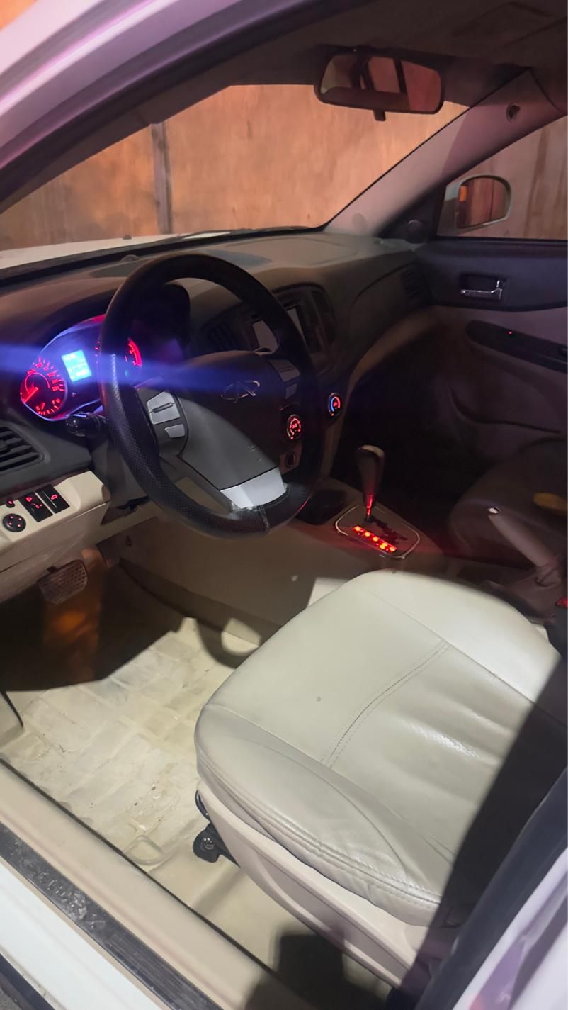 ام وی ام 550 اتوماتیک - 1394