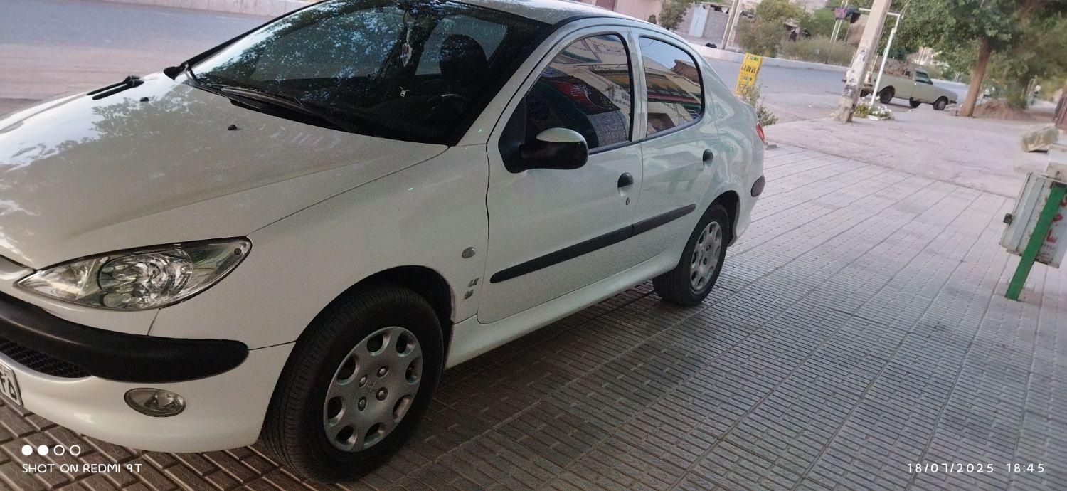 پژو ۲۰۶ صندوق دار v8 - 1395