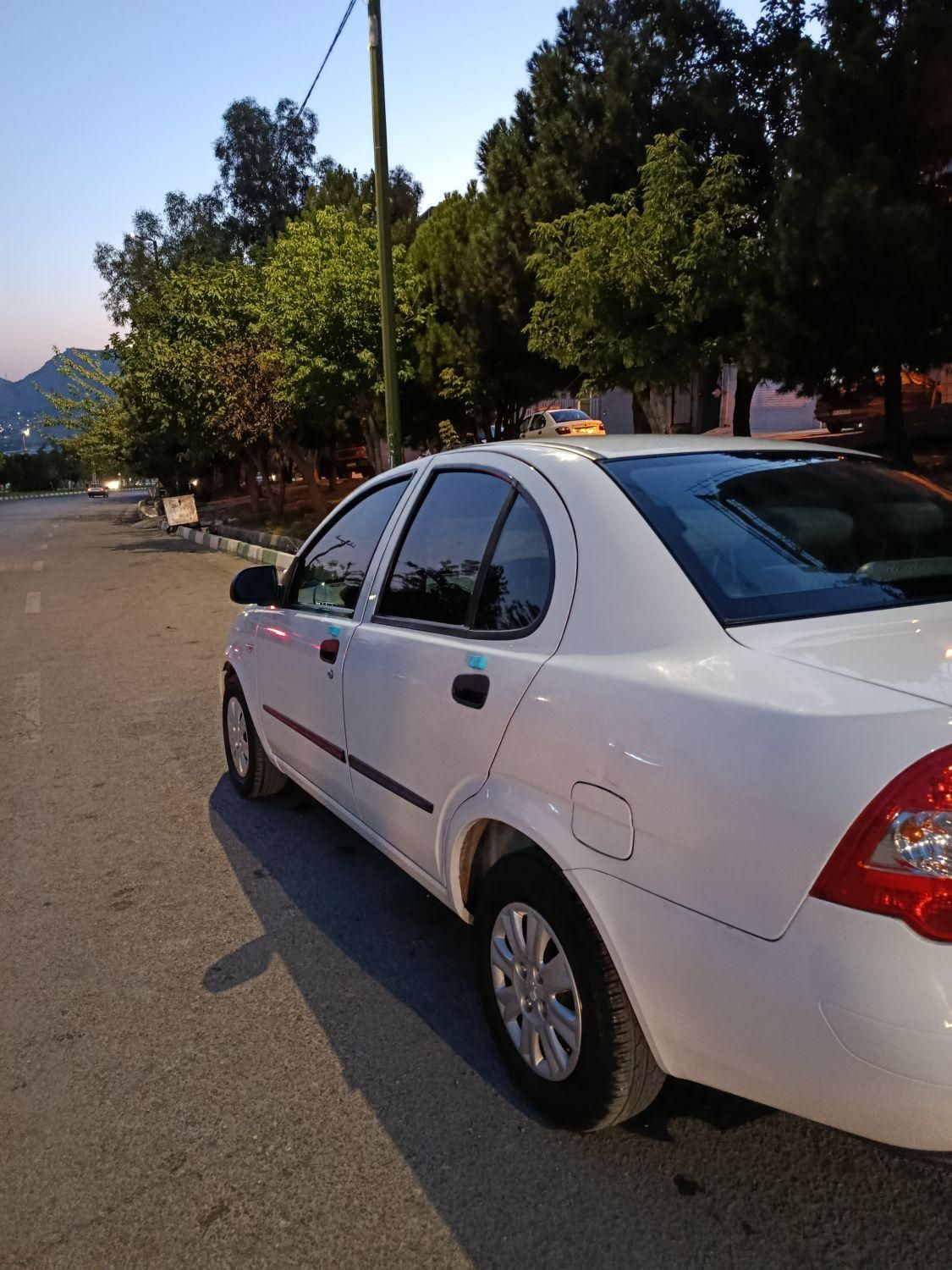 تیبا صندوق دار SX - 1400