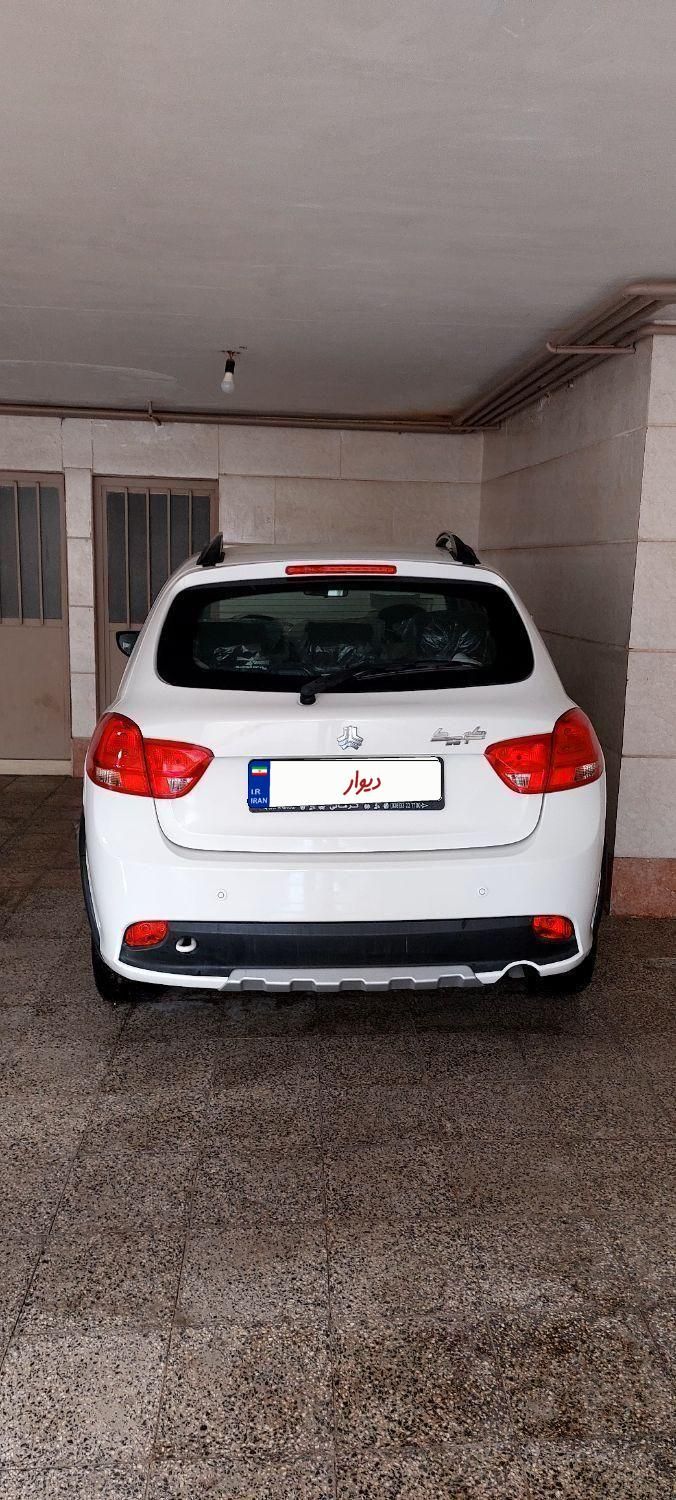 خودرو کوییک، معمولی آگهی ann_19384764