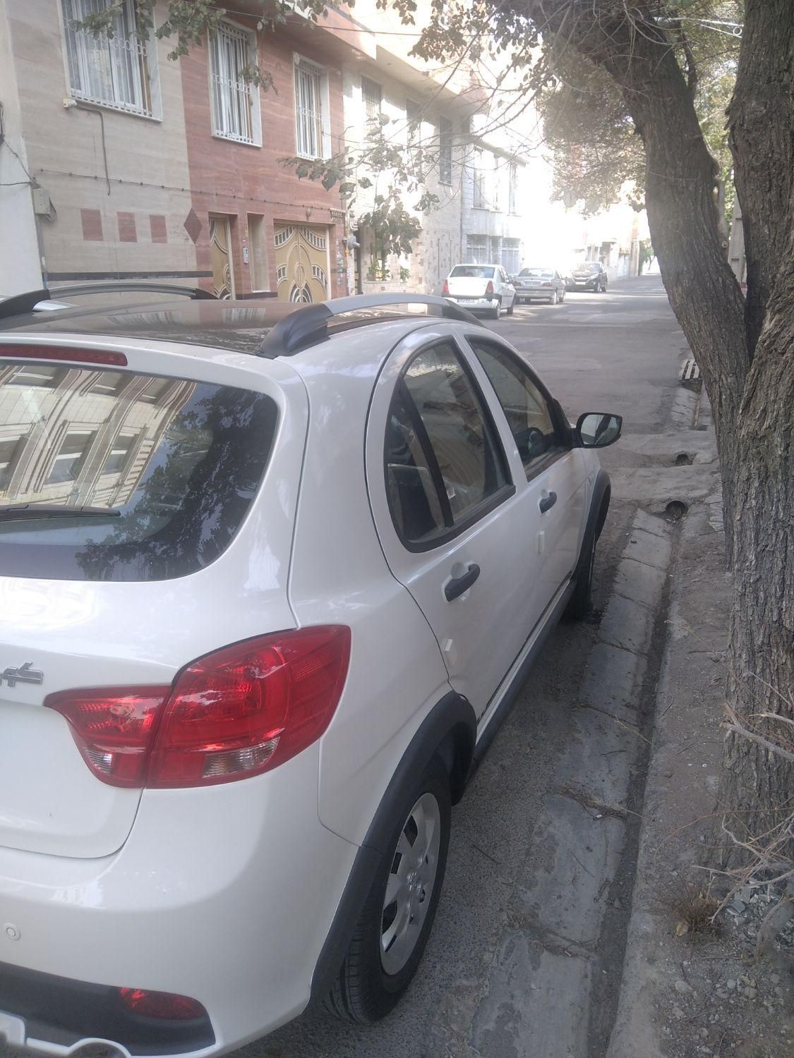 خودرو کوییک، R آگهی ann_19384890