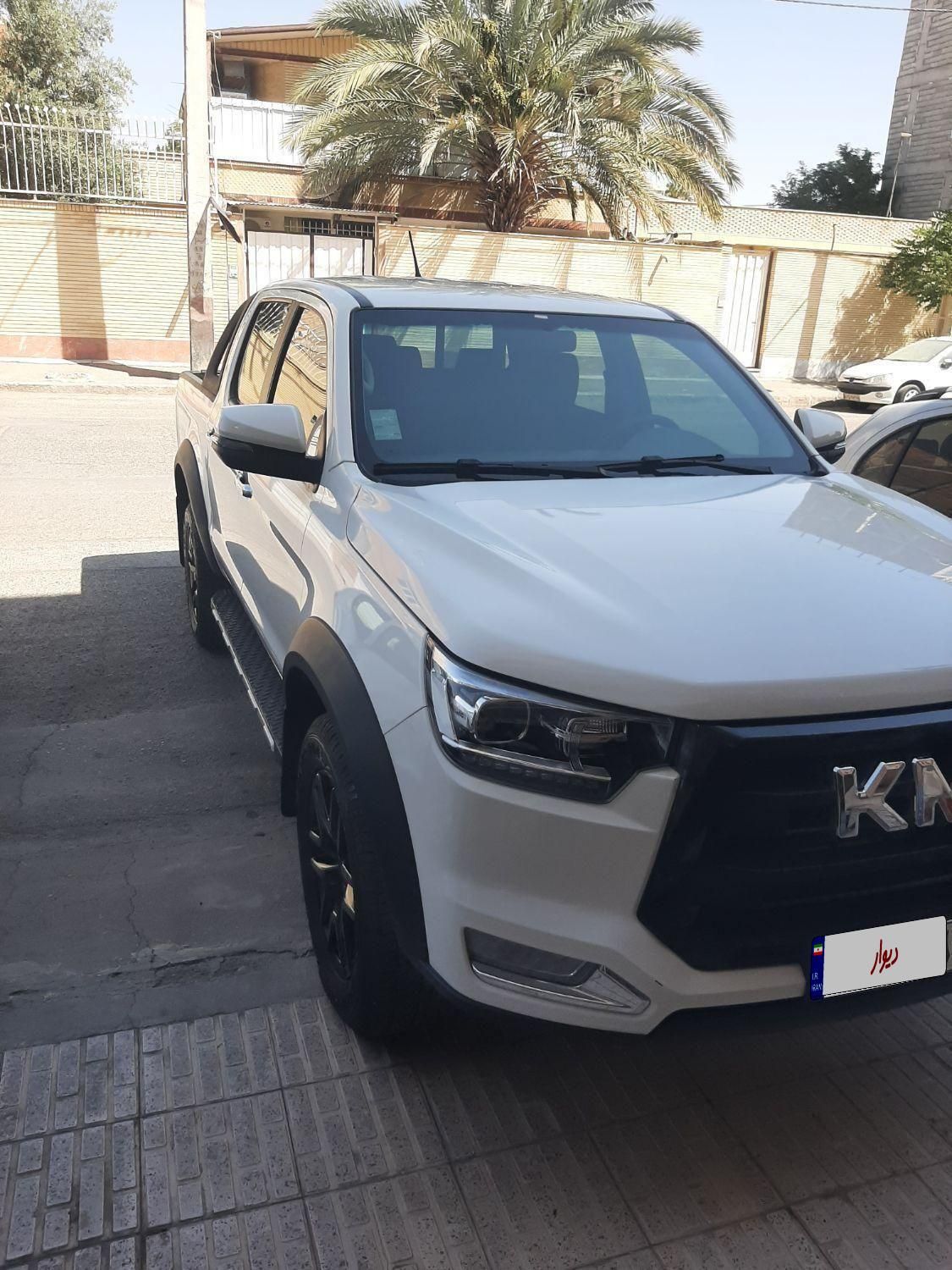 خودرو کی ام سی، T8 آگهی ann_19385050