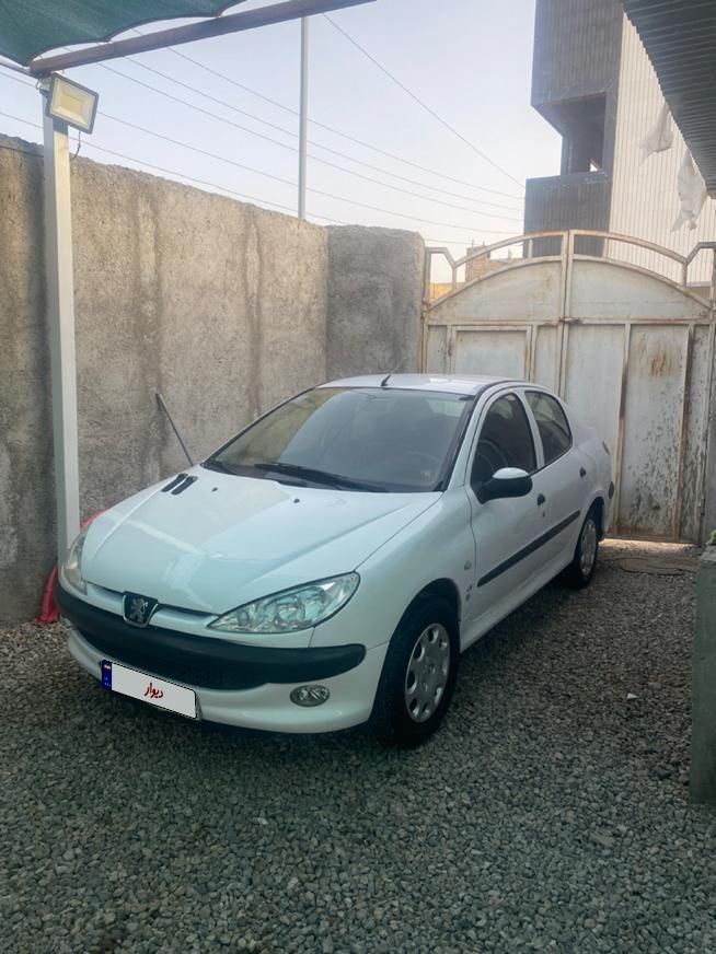 پژو ۲۰۶ صندوق دار v8 - 1392