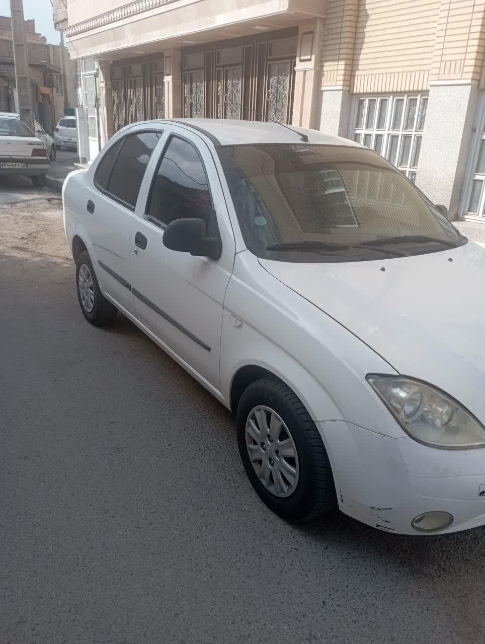 تیبا صندوق دار SX - 1400