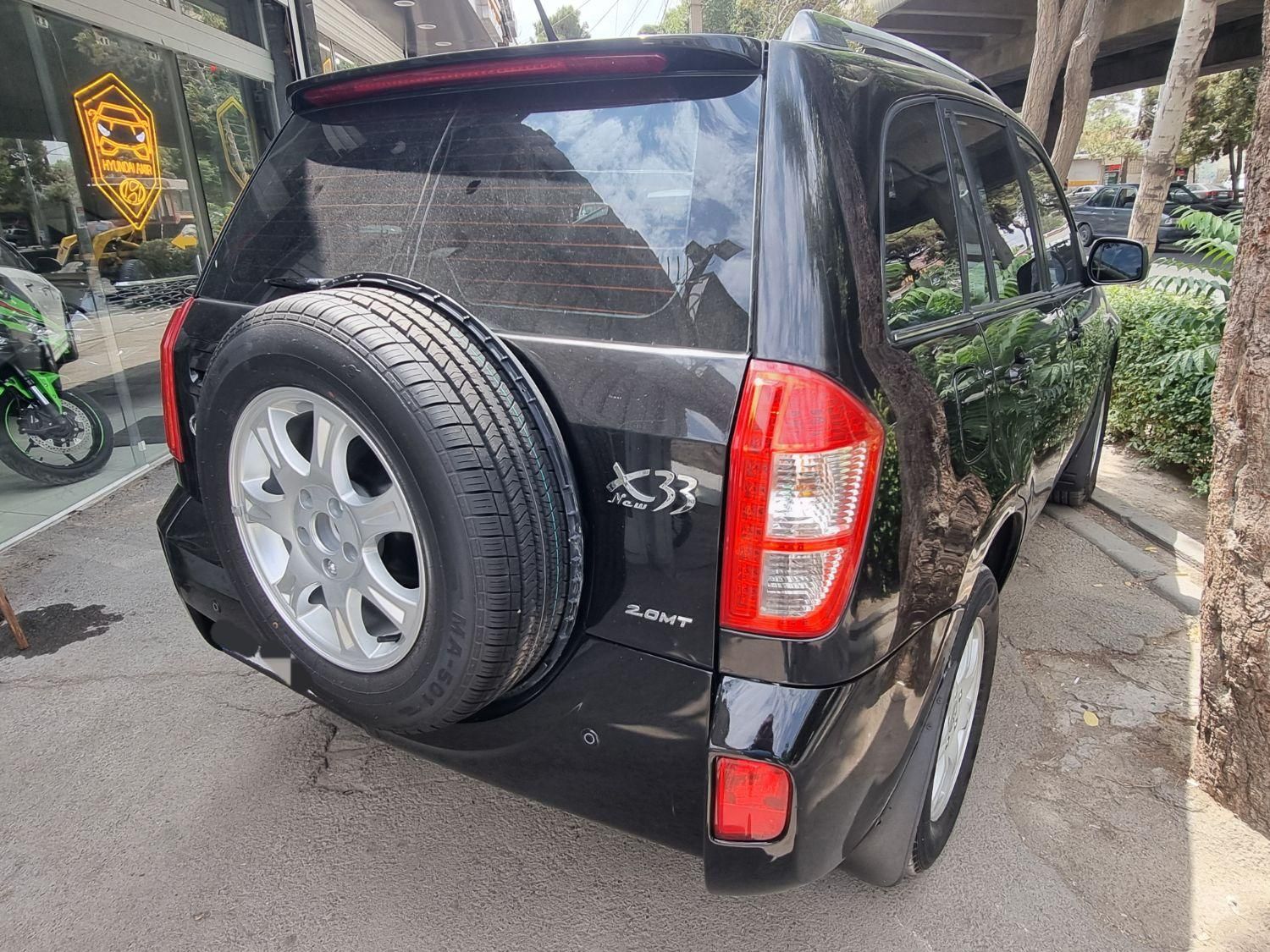 ام وی ام X33 دنده‌ای ساده - 1395