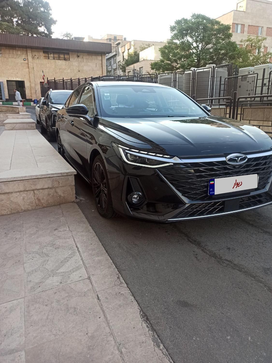 فونیکس آریزو 8 اکسلنت - 2025