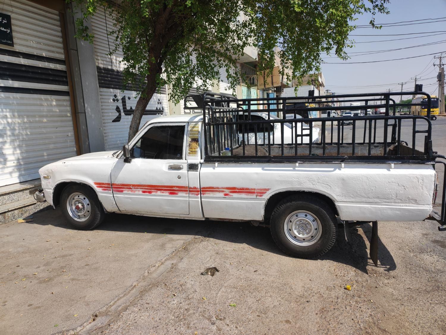 تویوتا کمری XLE - 1402