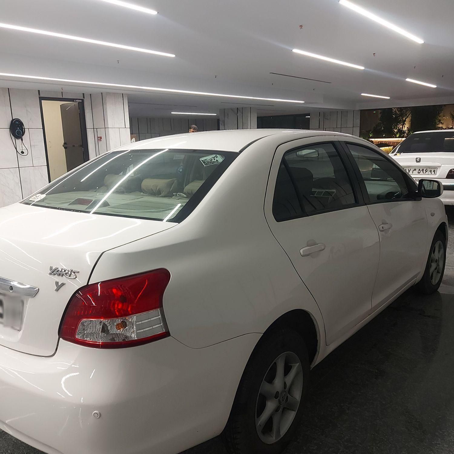 تویوتا یاریس XP150 آپشنال - 2010