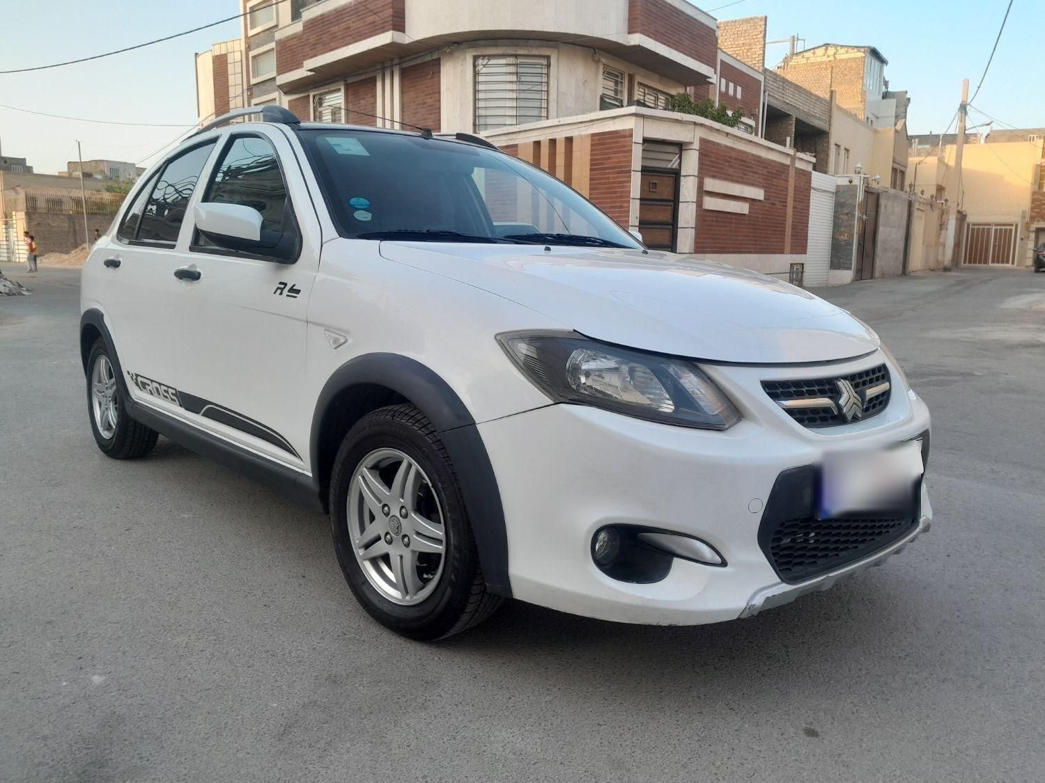 خودرو کوییک، R آگهی ann_19386525