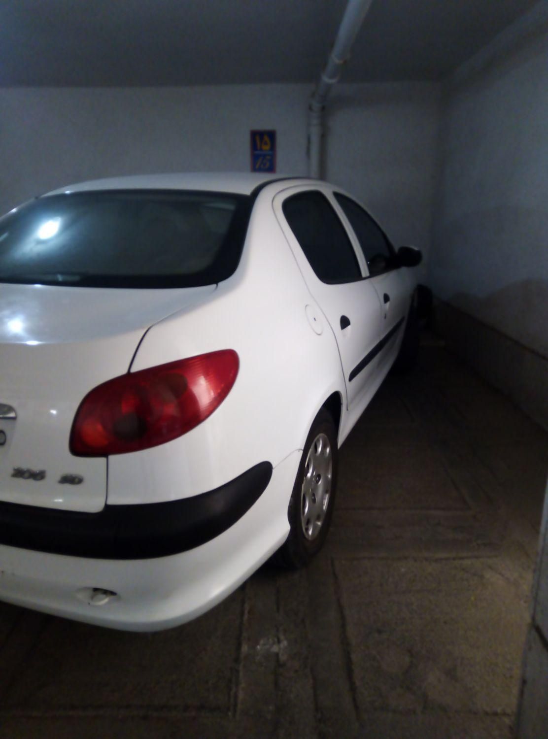 پژو ۲۰۶ صندوق دار v8 - 1396