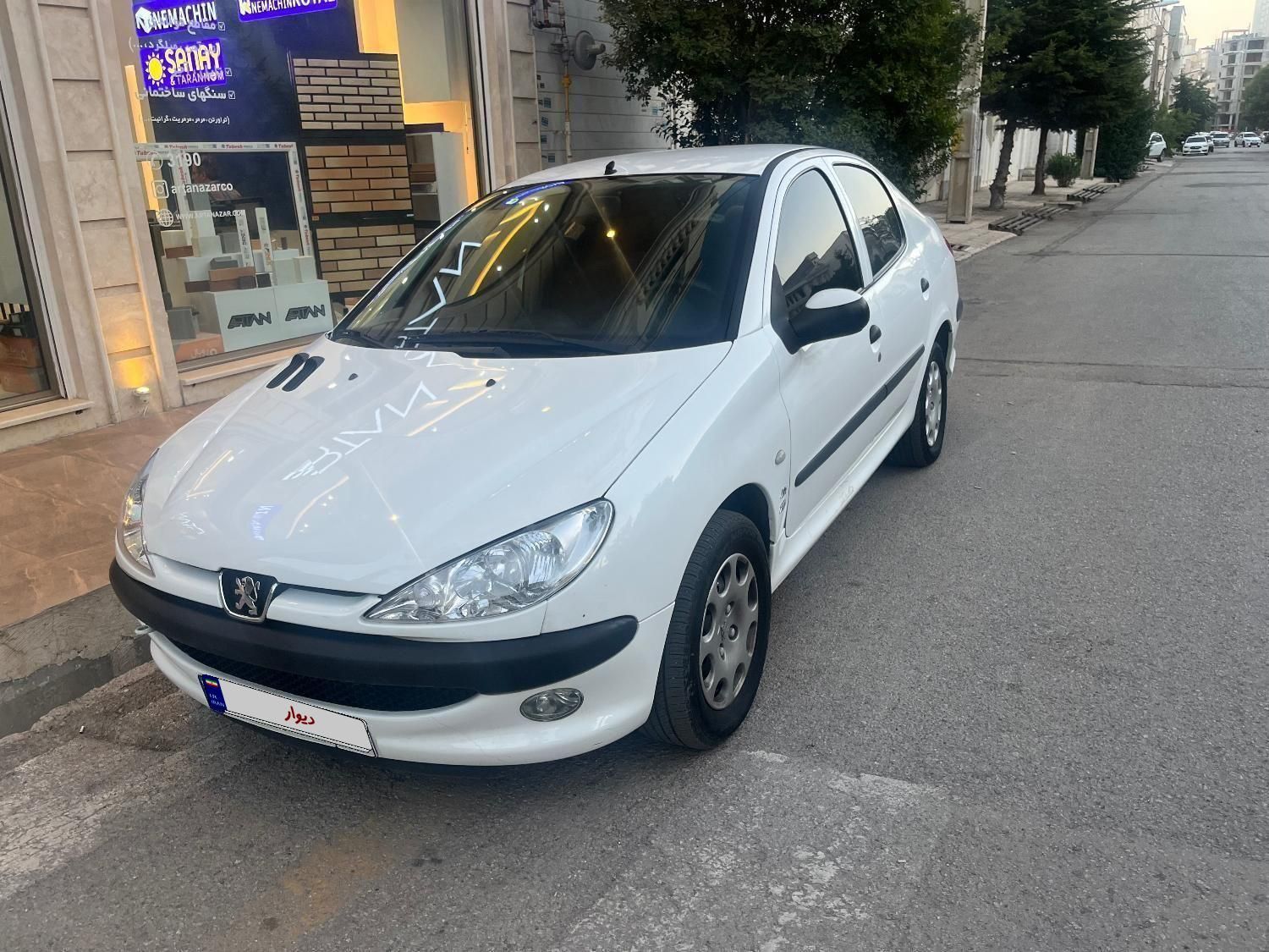 پژو ۲۰۶ صندوق دار v8 - 1399