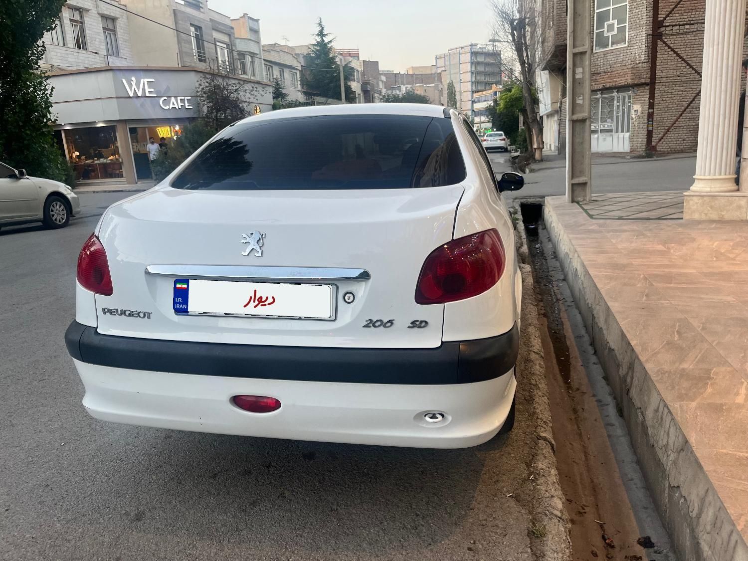 پژو ۲۰۶ صندوق دار v8 - 1399