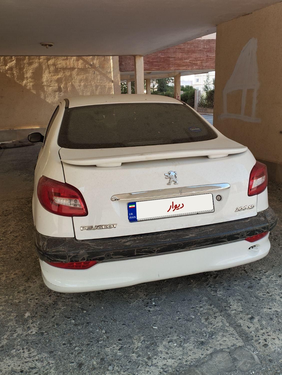 پژو ۲۰۶ صندوق دار v8 - 1396
