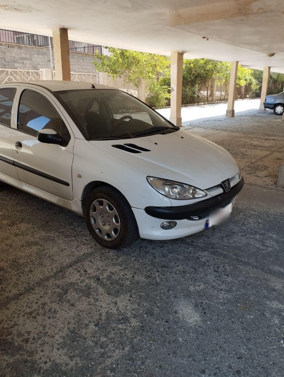 پژو ۲۰۶ صندوق دار v8 - 1396