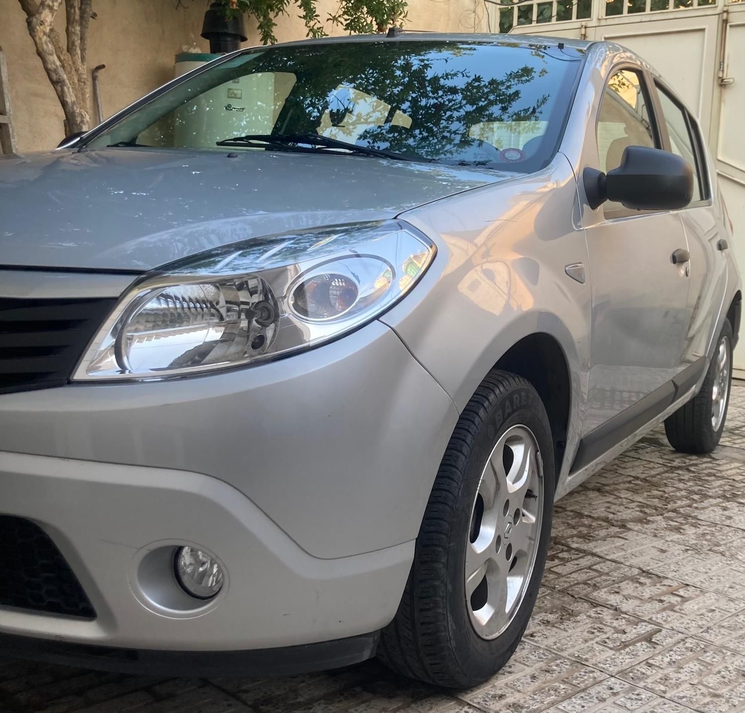 خودرو رنو، ساندرو آگهی ann_19386965