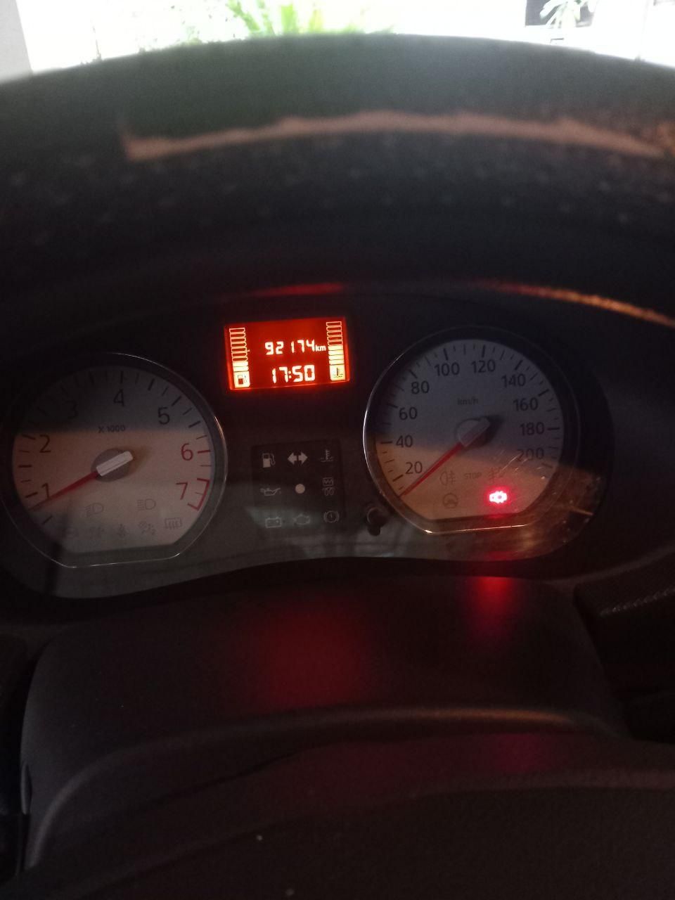 رنو ساندرو دنده ای - 1396