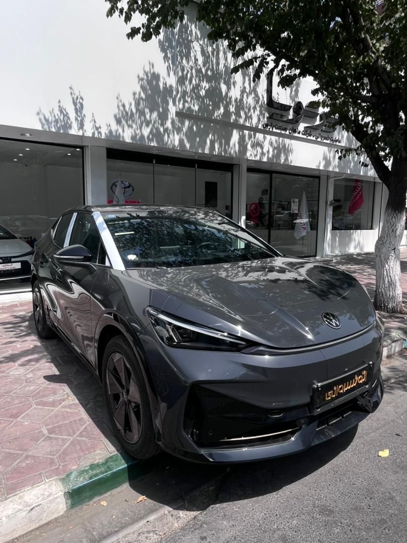فولکس گلف GTI - 2024