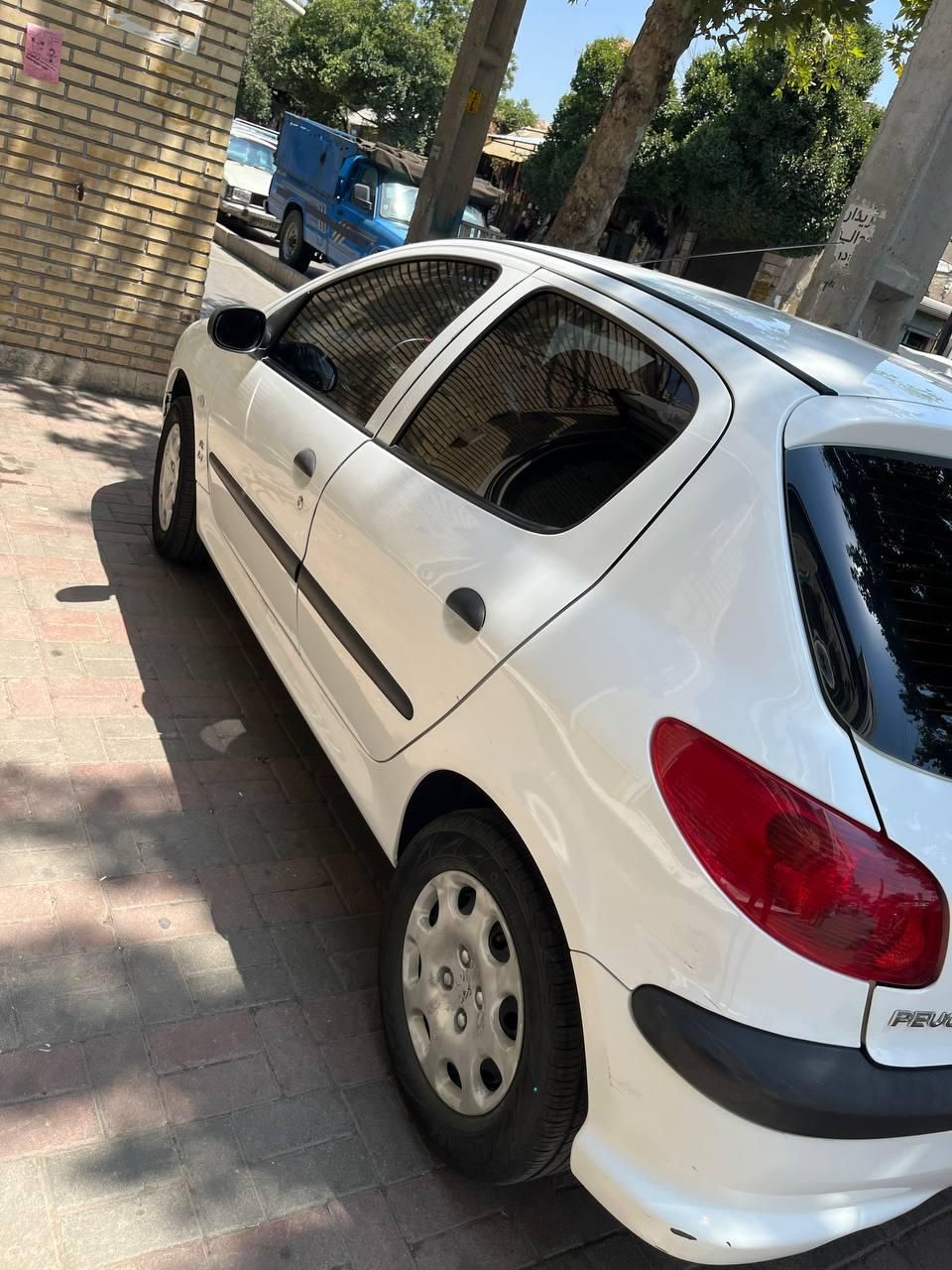 پژو 206 تیپ 3 - 1400