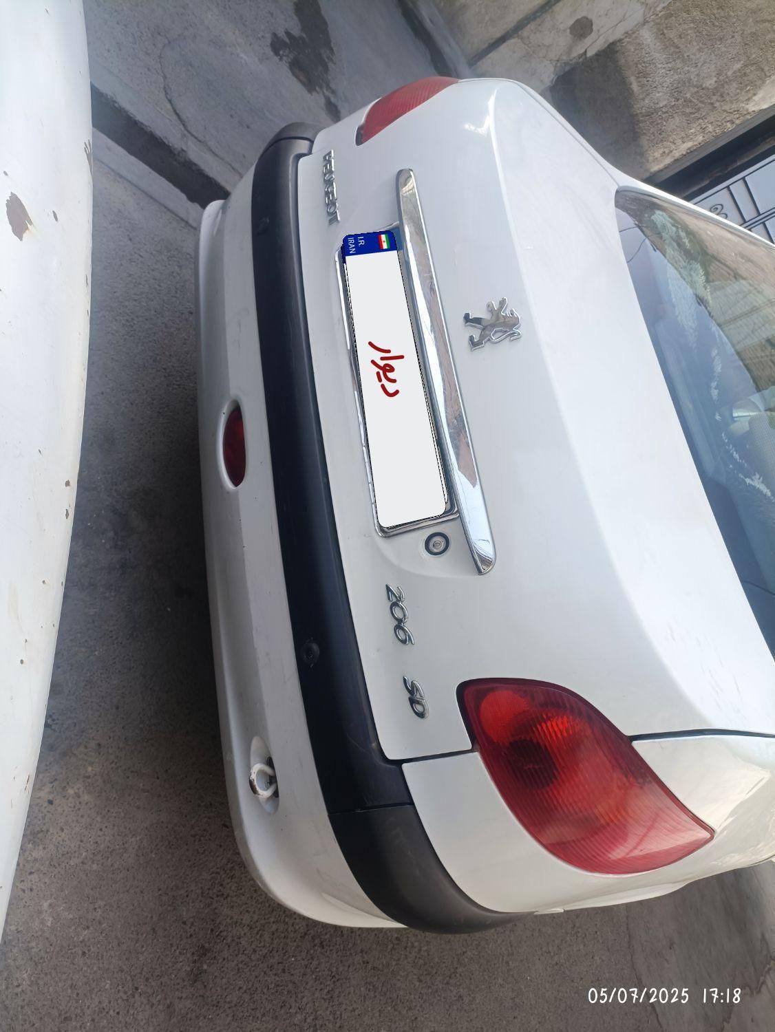 پژو ۲۰۶ صندوق دار v8 - 1394