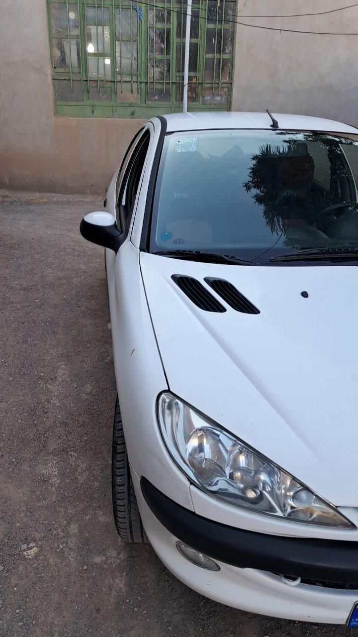 پژو ۲۰۶ صندوق دار v8 - 1398