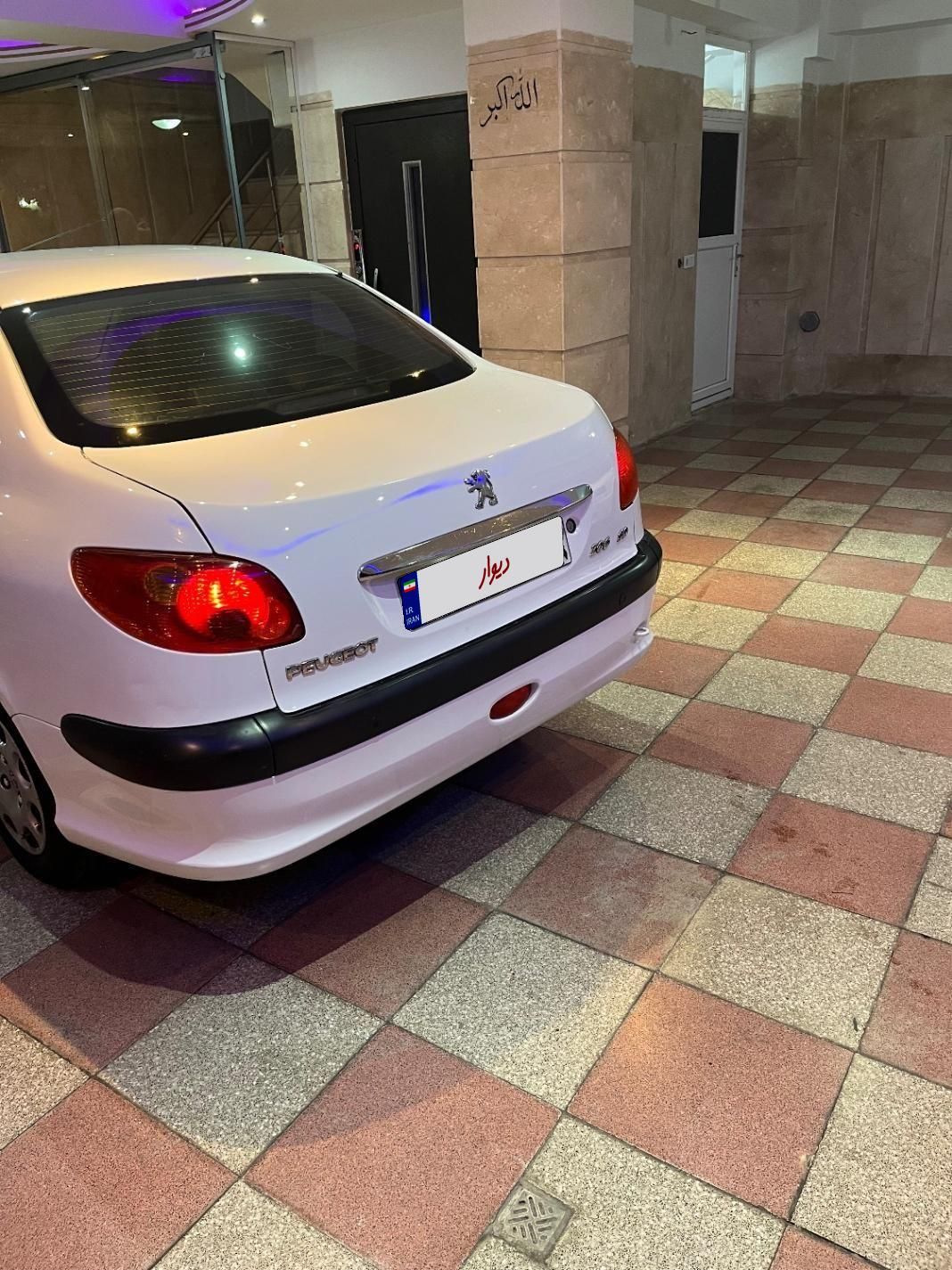 پژو ۲۰۶ صندوق دار v8 - 1393
