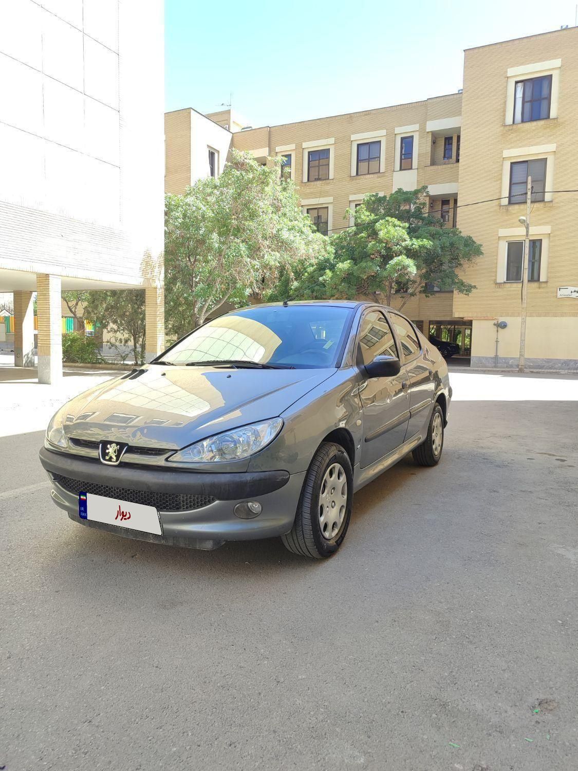 پژو ۲۰۶ صندوق دار v8 - 1395