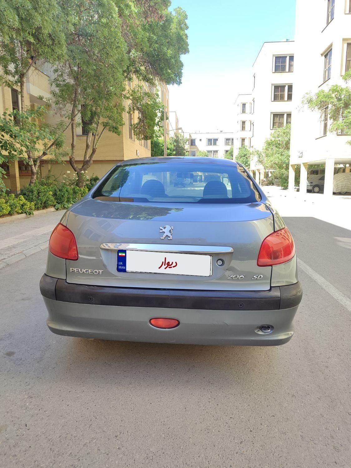 پژو ۲۰۶ صندوق دار v8 - 1395