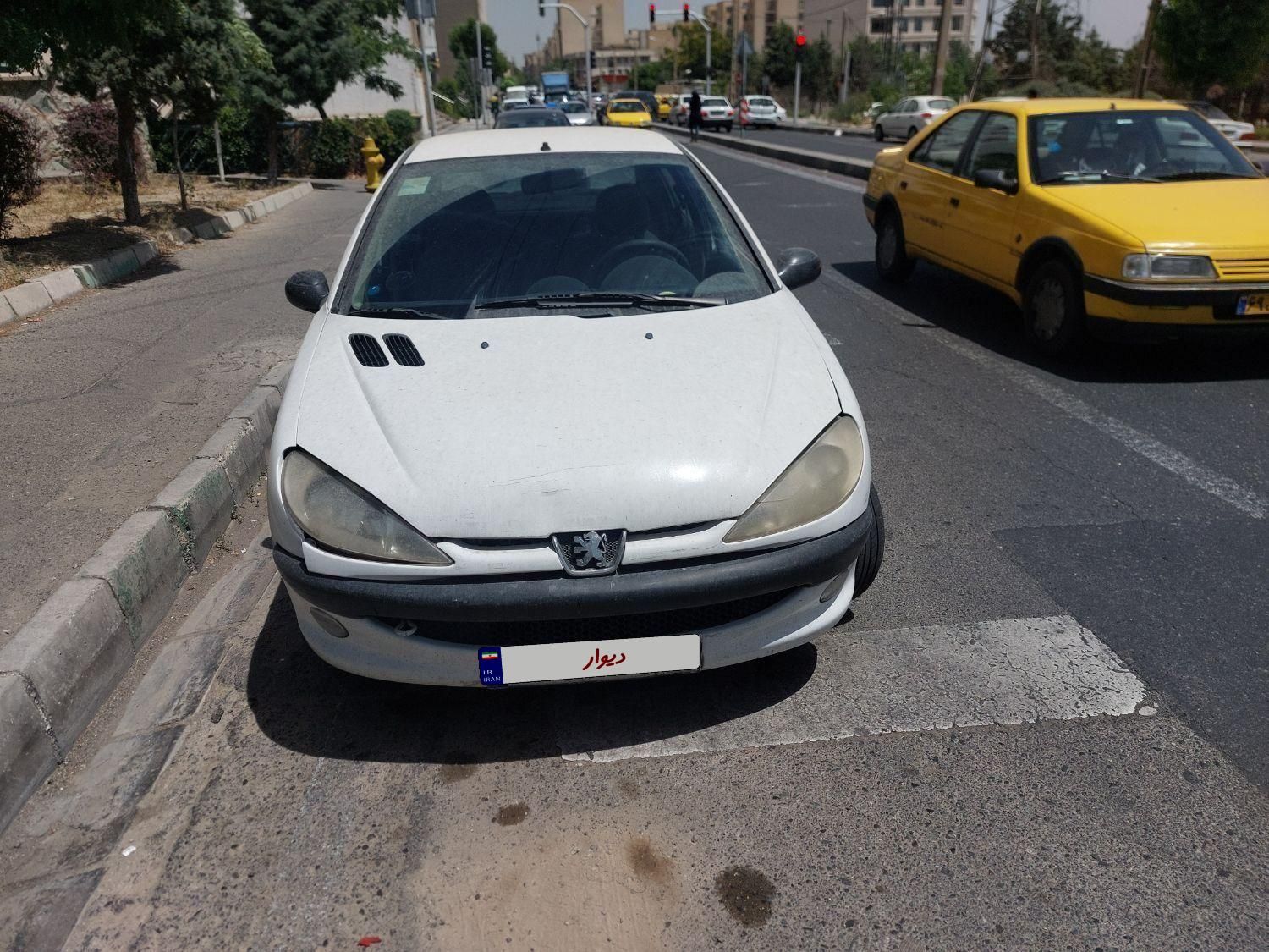 خودرو پژو، ۲۰۶ صندوق دار آگهی ann_19388349