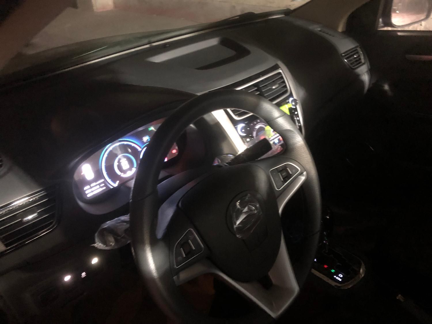 جک J4 اتوماتیک ساده - 1404