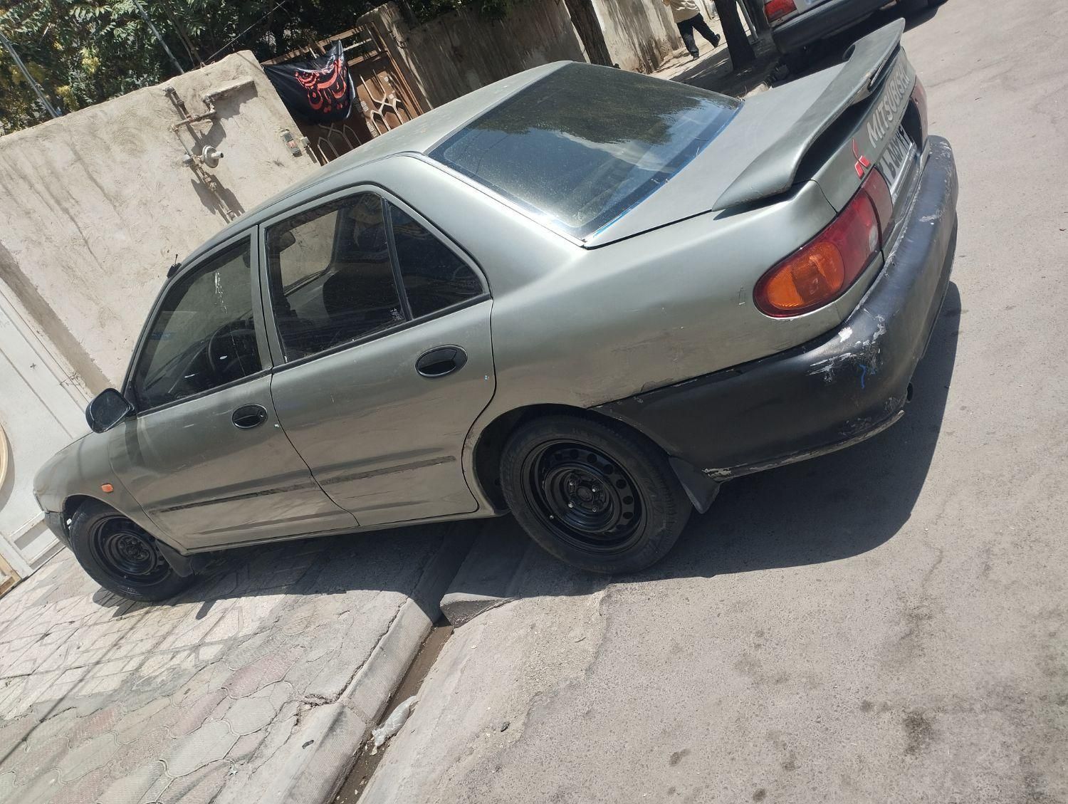میتسوبیشی لنسر 1.6 لیتر دنده ای - 1992