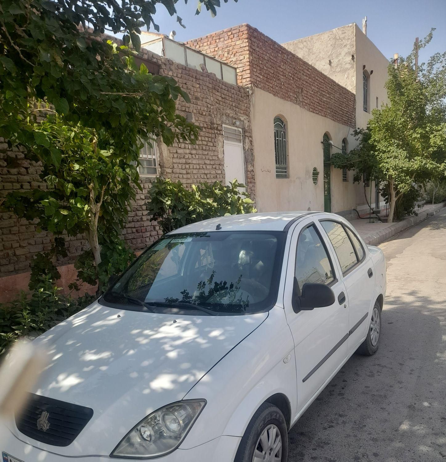 تیبا صندوق دار SX - 1400
